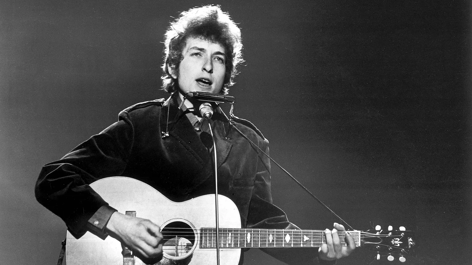 Bob Dylan Finally Reveals His 6 Favourite Bands Of All Time!